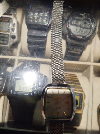 Reloj Vintage con Correa de Malla