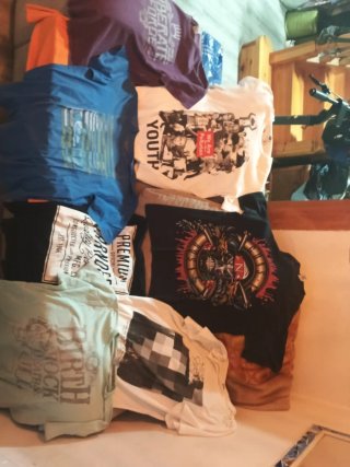 Lote de 8 Camisetas Variadas