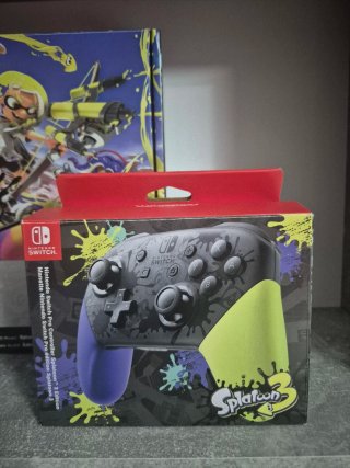 Mando Pro Controller Splatoon 3 Edition