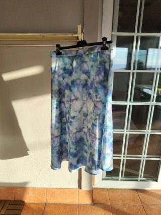 Falda midi estampada