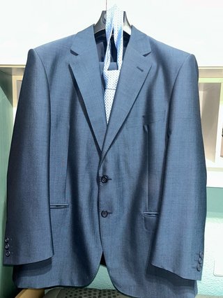 Traje de hombre azul