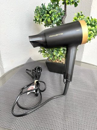 Secador de pelo Rowenta Ionic Negro/Dorado