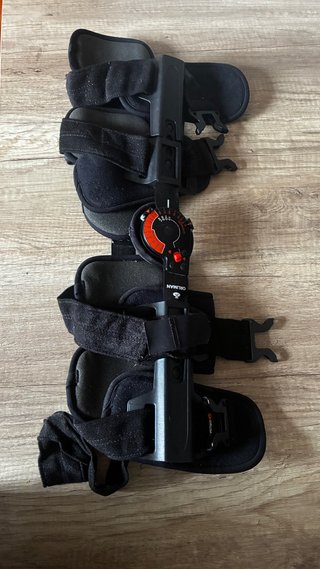 Rodillera Articulada Orliman Talla M