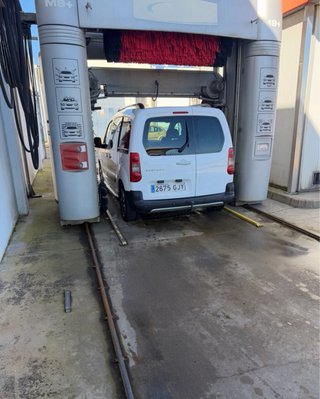 peugeot partnes
