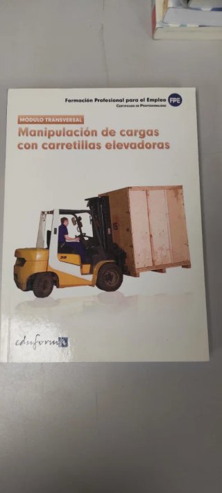 Manipulación de cargas con carretillas elevador...