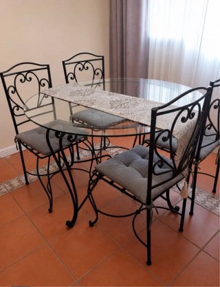 Conjunto de Mesa y 4 Sillas de Forja