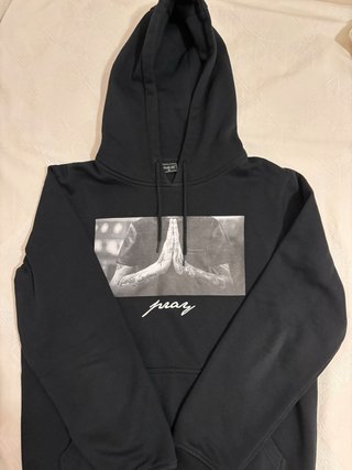Sudadera Pray Negra