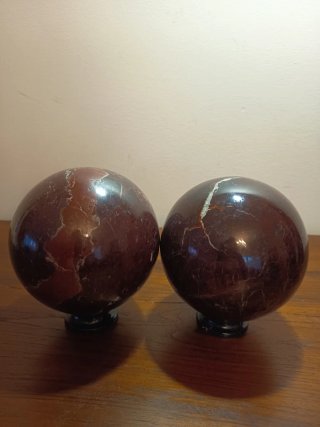 Set de 2 Esferas de Mármol Rojo. Grandes