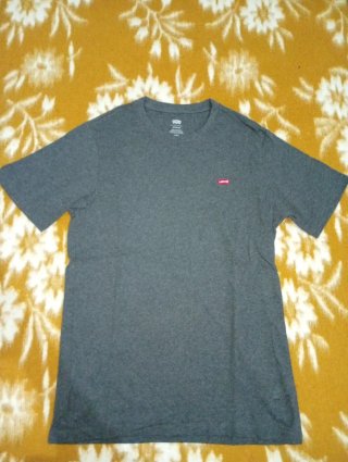 Camiseta Levi's Gris Talla S