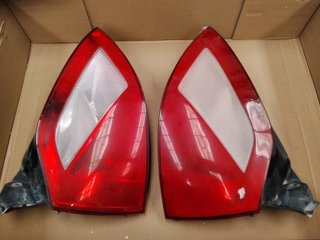Pilotos Traseros Renault Megane II (2002-2008)