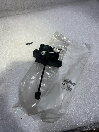 Regulador de faro Peugeot 205