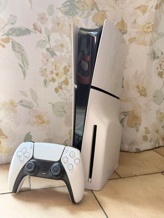 PlayStation 5 Slim 1TB