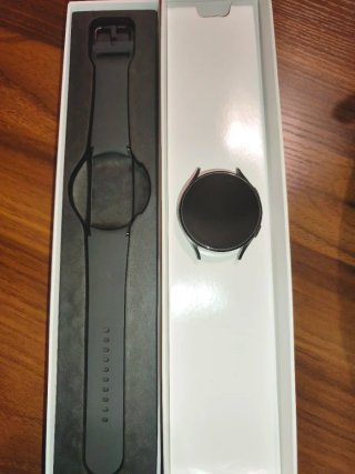 Samsung Galaxy Watch 4