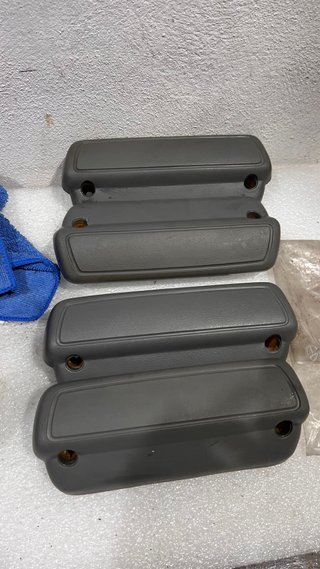 Set de 4 Apoyabrazos Peugeot 205 nuevos