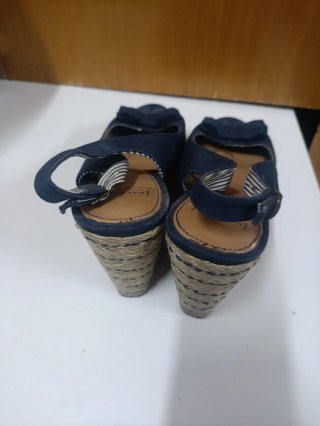 Sandalias de cuña Pull&Bear azules