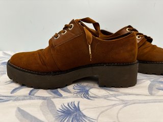 Zapatos Oxford con plataforma marrones