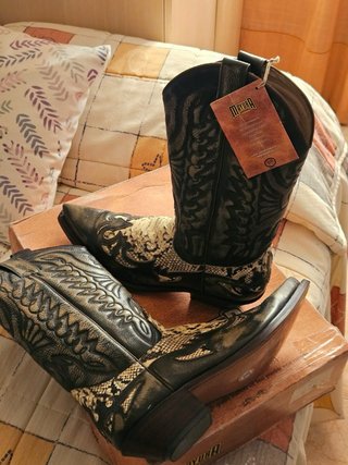 Botas Camperas Mayura Piel de Pitón Talla 44