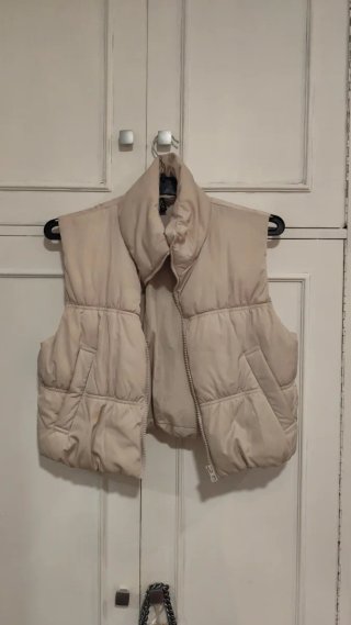 Chaleco acolchado beige H&M