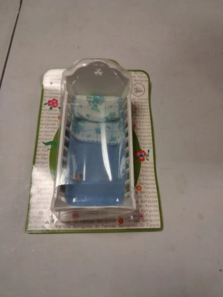 Cuna para muñeca Barriguitas