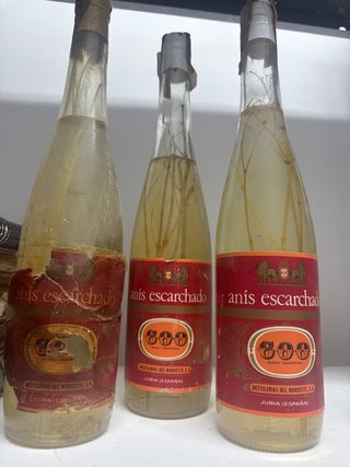 3 Botellas Antiguas de Anís Escarchado 600