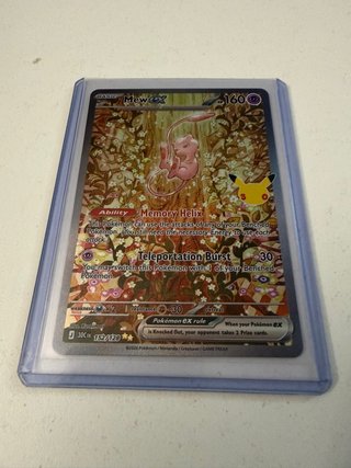 2 Cartas Pokémon: Mew ex y Magikarp