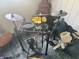 Batería Electrónica Alesis Nitro Drum