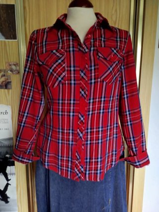 Camisa manga larga cuadros roja azul M