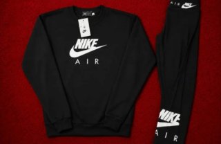 Conjunto Nike Air Negro + colores