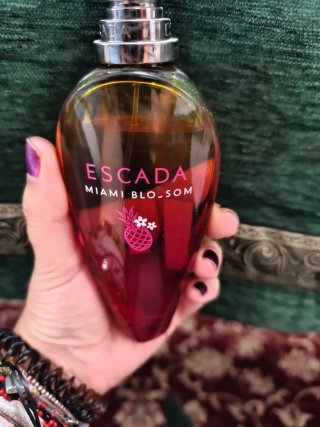 Perfume Escada Miami Blossom