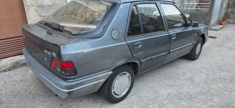 Peugeot 309 1992