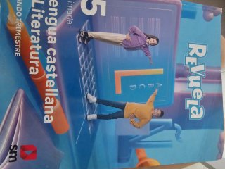 Vendo libros de lengua Castellana de 5 de primaria