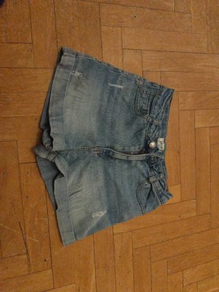 Pantalón corto vaquero talla 34
