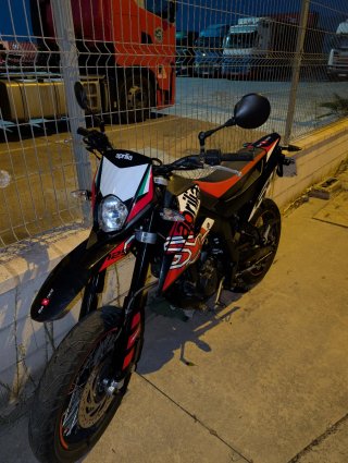 Aprilia SX 125 Supermoto