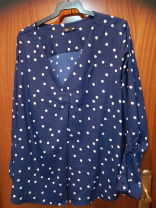 Blusa Azul con Lunares Blancos TEX