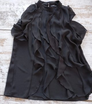 Blusa Zara Cuello Halter con Volantes