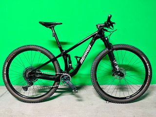 MTB Berria Mako talla S carbono doble suspension