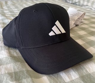 Gorra Adidas Negra.