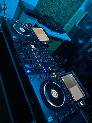 Alquiler Cabina DJ Pioneer