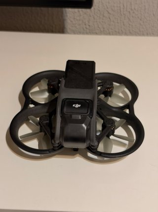 Dron DJI Avata