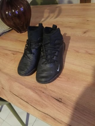 Botas de fútbol Nike negras Talla 36.5