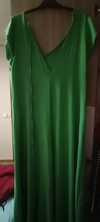 Mono largo verde de fiesta