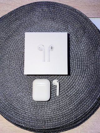 Apple AirPod