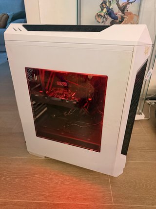 Torre de PC Gaming Blanca