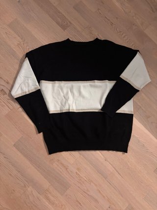 Jersey Talla M Negro y Beige