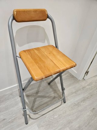 2 asientos Plegables de Metal y Madera ikea