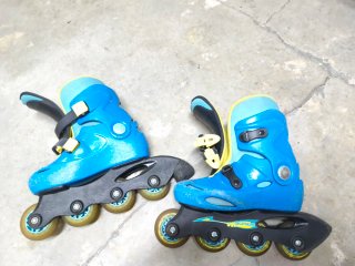 Patines en línea infantiles azules