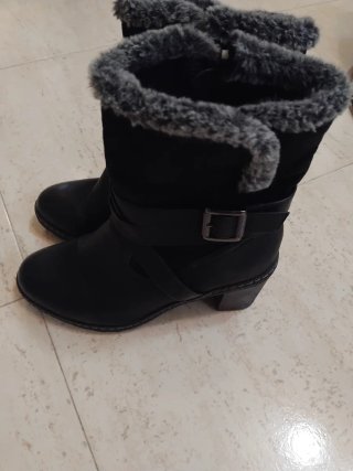 Botines de piel negros de piel y ante
