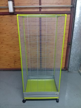 Jaula grande para pájaros