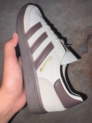 Zapatillas adidas Spezial Beige y Marrón