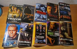 Lote de 31 carátulas originales de películas VHS